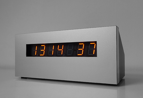 7 segment panaplex clock with 0,7" digit height